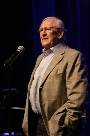 Len Cariou  Photo
