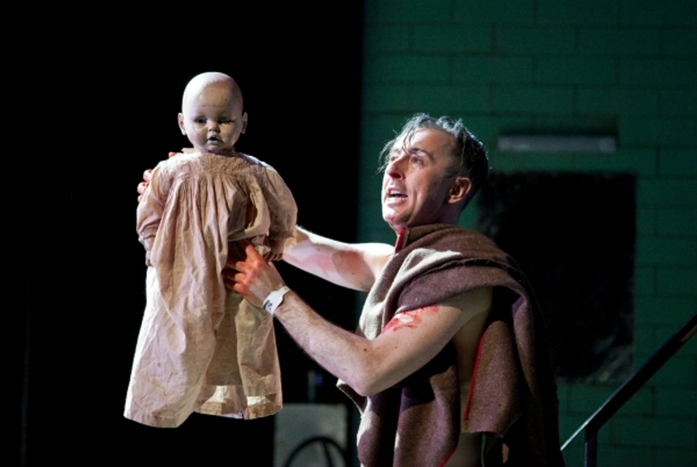 Photo Flash: First Look at Alan Cumming & More in MACBETH on Broadway! Image