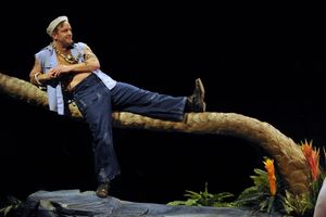 Stef Tovar @ BroadwayWorld Stef Tovar Photo