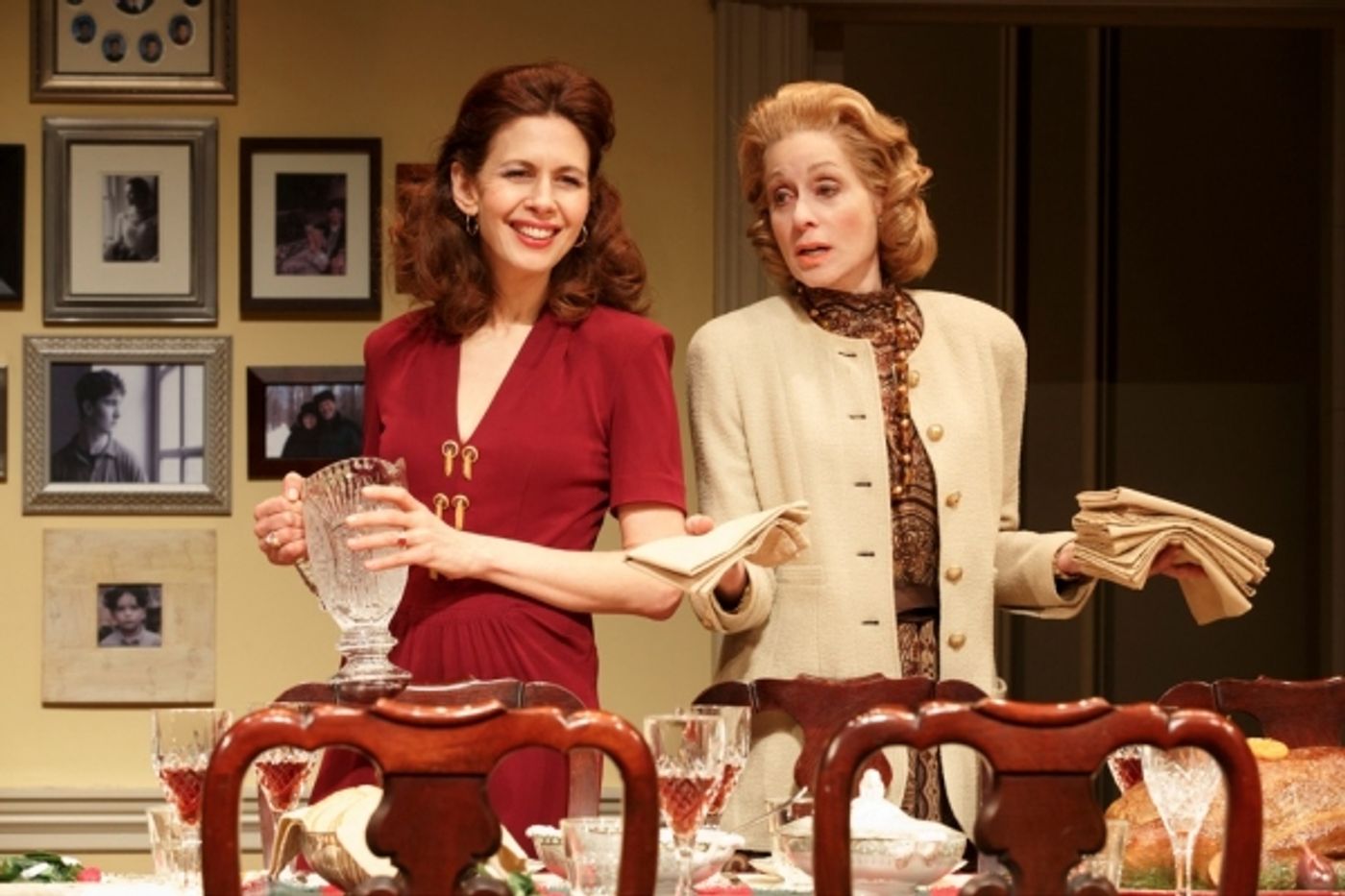Photo Flash: First Look at Jessica Hecht, Judith Light, Jeremy Shamos and More in THE ASSEMBLED PARTIES  Image