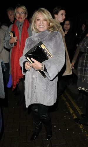 Elaine Paige Photo