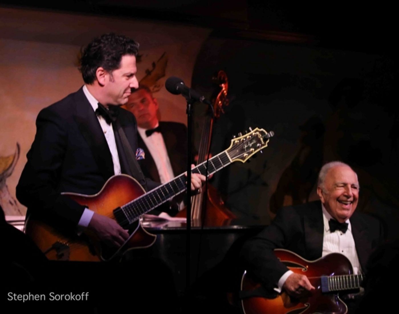 Photo Coverage: John Pizzarelli Quartet Plays Cafe Carlyle! Photo Coverage: John Pizzarelli Quartet Plays Cafe Carlyle! Image