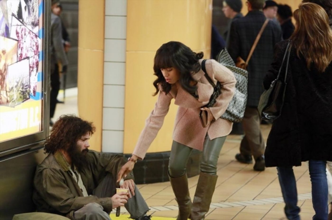 Photo Flash: SCANDAL's 'Seven Fifty-Two,' Airing 4/25  Image