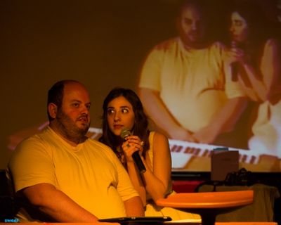 C&eacute;sar Belda y Laura Enrech planean algo Photo
