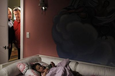 Jesse Tyler Ferguson, Eric Stonestreet, Aubrey Anderson-Emmons Photo