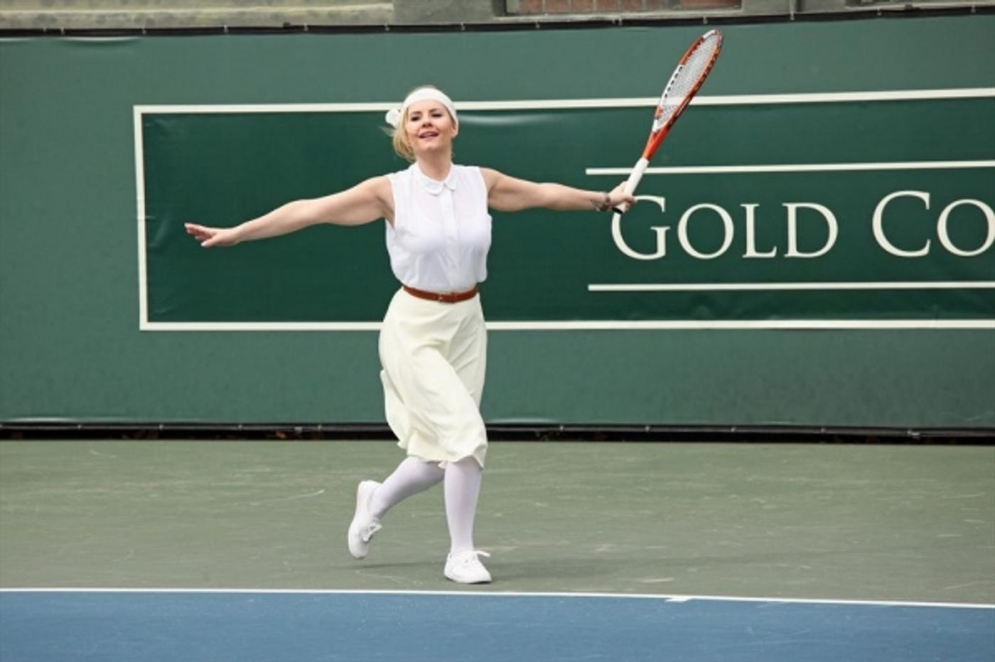 Photo Flash: HAPPY ENDINGS' 'Deuce Babylove 2: Electric Babydeuce,' Airing 4/26  Image