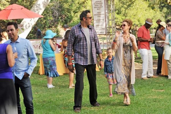 Brad Garrett, RACHEL EGGLESTON, Elizabeth Perkins Photo