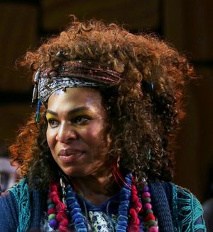 Karen Aldridge @ BroadwayWorld Karen Aldridge Photo