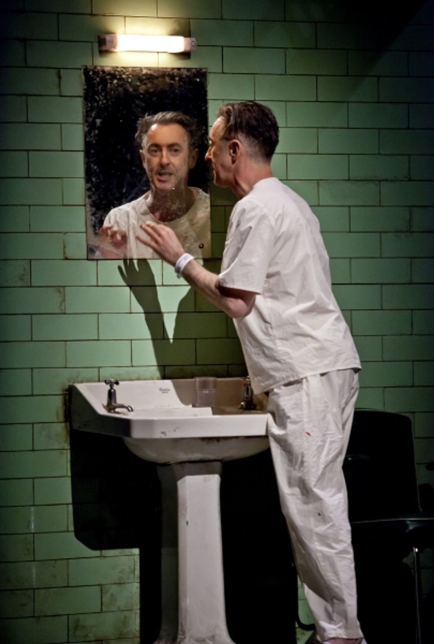 Photo Flash: Get a First Look at Alan Cumming in MACBETH on Broadway!  Image