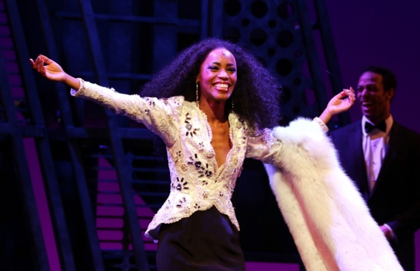 Photo Coverage: Music Legends Join MOTOWN THE MUSICAL for Opening Night Curtain Call!  Image