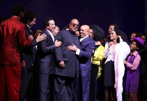 Smokey Robinson, Stevie Wonder, Berry Gordy, Diana Ross, Valisia LeKae, Brandon Victor Dixon and Raymond Luke Jr @ BroadwayWorld Smokey Robinson, Stevie Wonder, Berry Gordy, Diana Ross, Valisia LeKae, Brandon Victo Photo