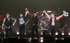 Felix Cavalierei, Dino Danelli, Gene Cornish and Eddie Brigati @ BroadwayWorld Felix Cavalierei, Dino Danelli, Gene Cornish and Eddie Brigati Photo