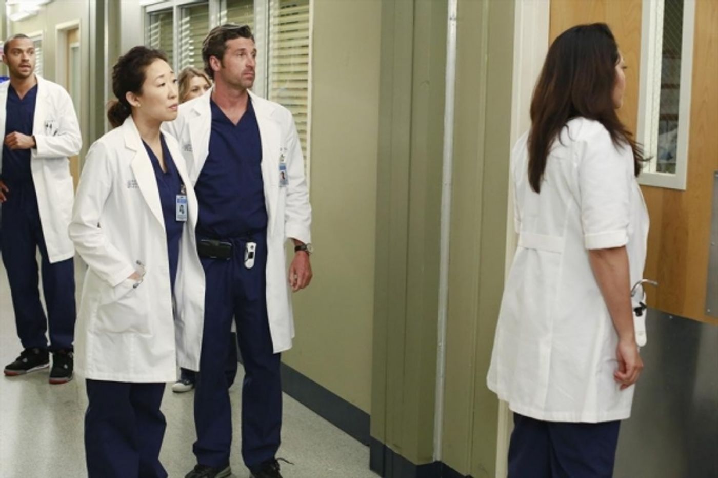 Photo Flash: GREY'S ANATOMY's 'Do You Believe in Magic,' Airing 5/2  Image