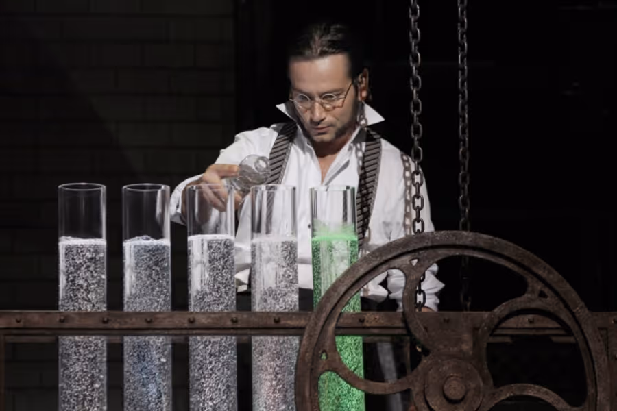 Photos and Video: JEKYLL & HYDE Back on Broadway- A Tour Flashback! Image