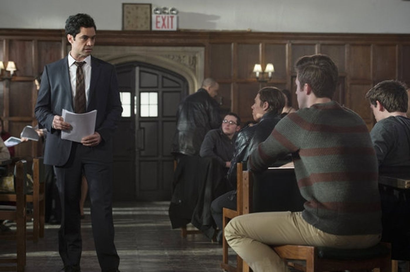 Photo Flash: LAW & ORDER: SVU's 'Girl Dishonored,' Airing 4/24  Image