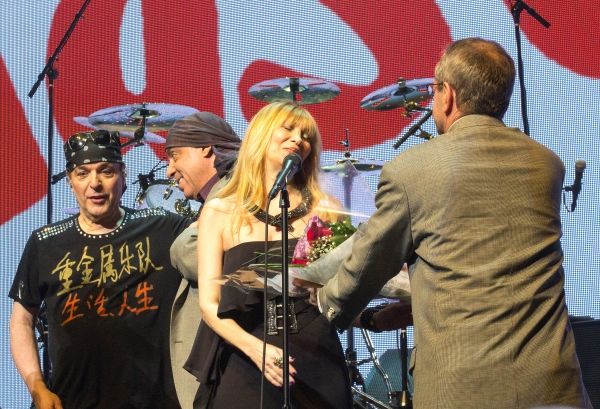 Photo Coverage: THE RASCALS Take First Official Broadway Bow! — photo 2 of 10