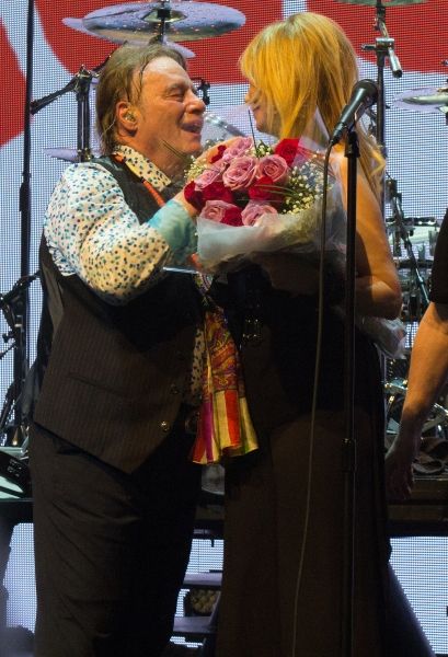Photo Coverage: THE RASCALS Take First Official Broadway Bow! — photo 3 of 10