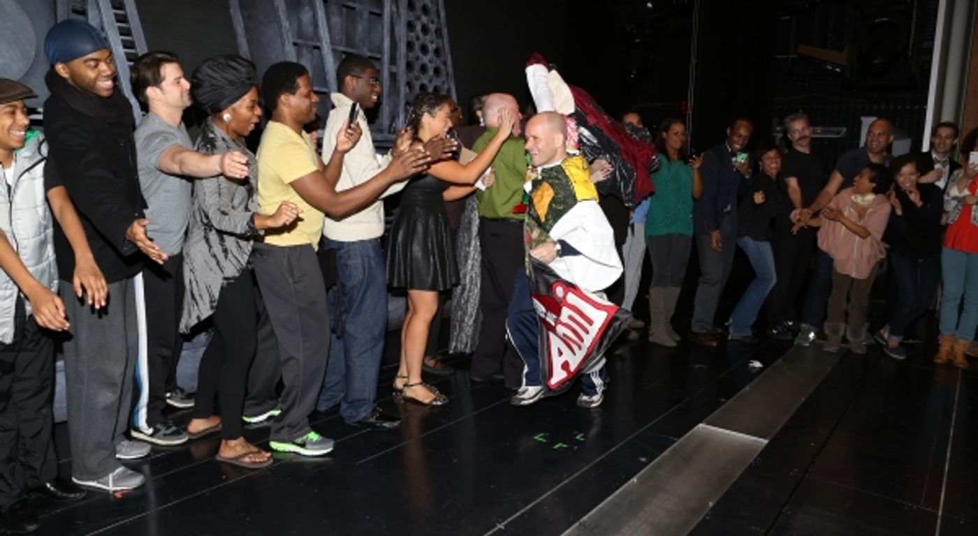 Photo Coverage: Inside MOTOWN's Gypsy Robe Ceremony  Image