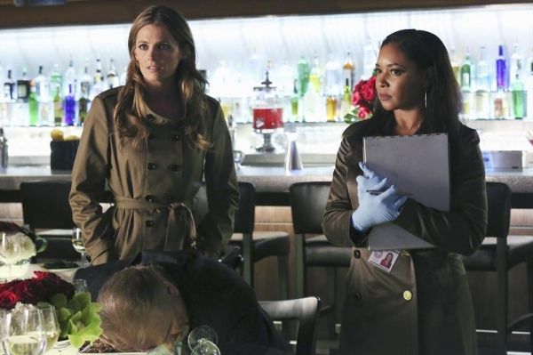 Stana Katic, TAMALA JONES Photo