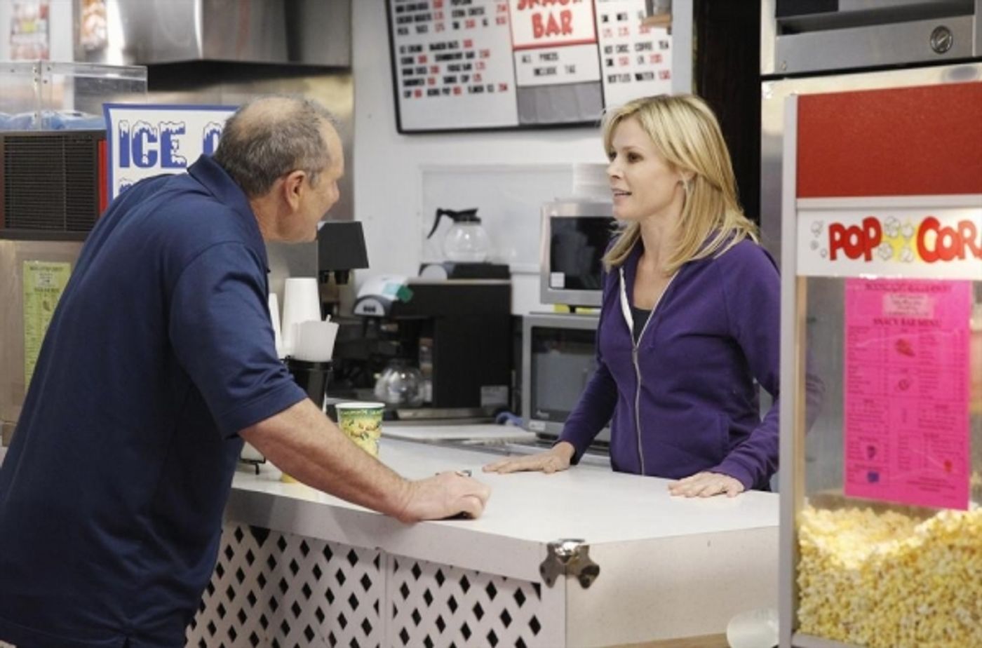 Photo Flash: MODERN FAMILY's 'My Hero,' Airing 5/8  Image