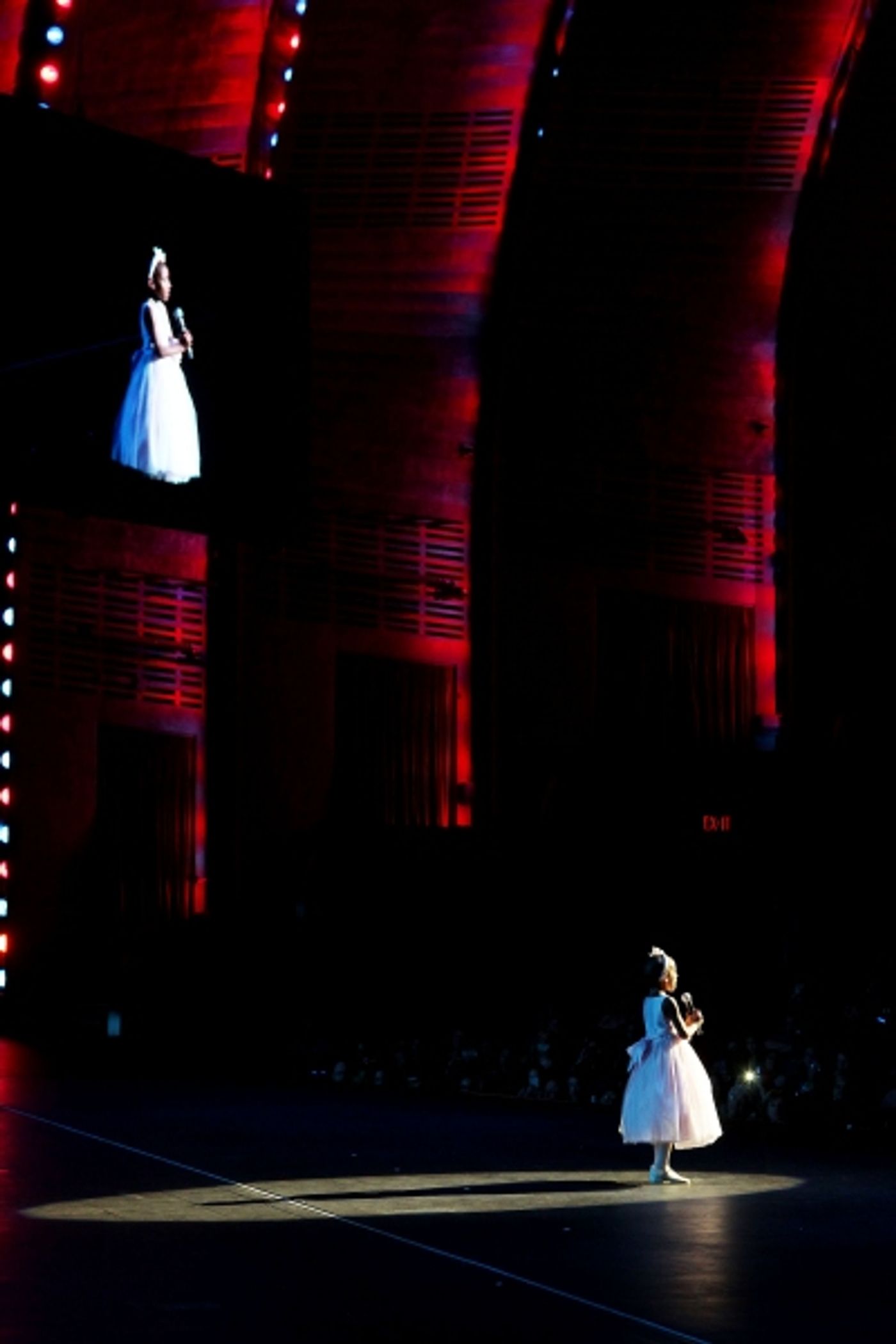 Photo Flash: Matt Lauer, Savion Glover and More at 2013 Garden of Dreams Talent Show at Radio City Music Hall Photo Flash: Matt Lauer, Savion Glover and More at 2013 Garden of Dreams Talent Show at Radio City Music Hall Image