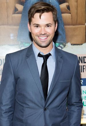 Andrew Rannells Photo
