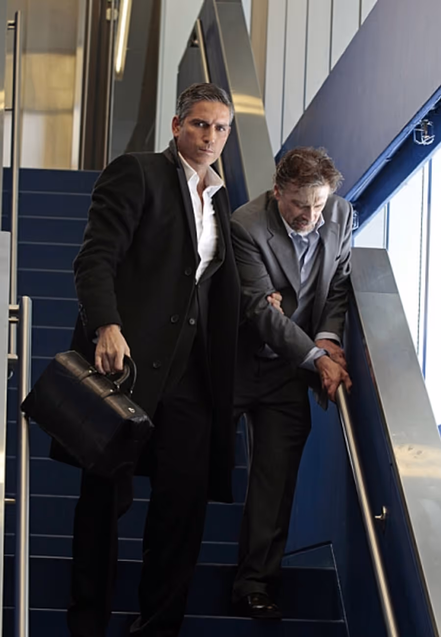 Photo Flash: PERSON OF INTEREST's 'In Extremis,' Airing 4/25 Image