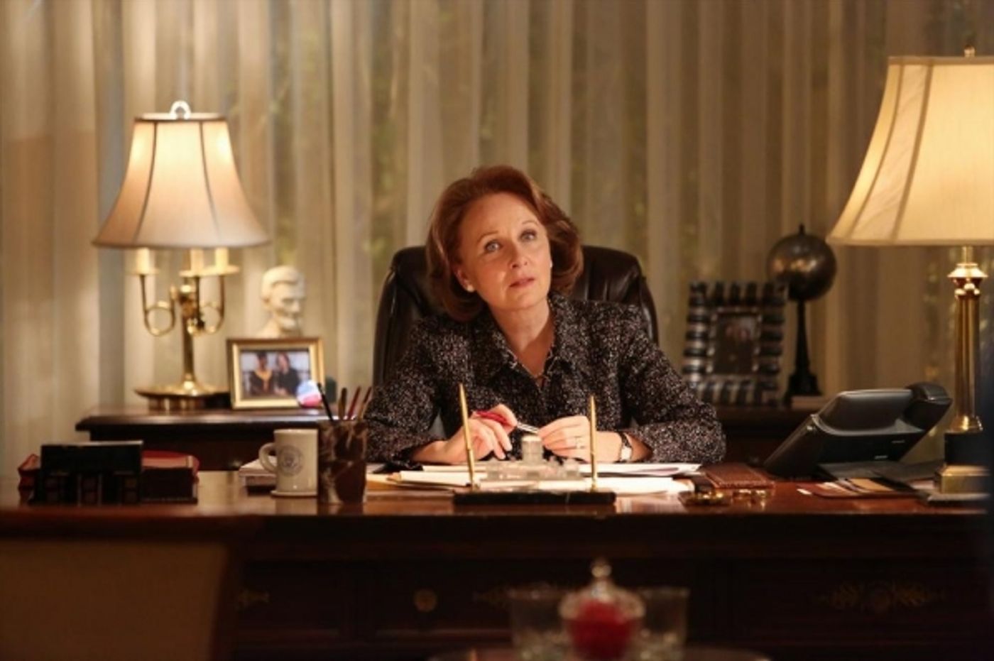 Photo Flash: SCANDAL's 'A Woman Scorned,' Airing 5/2  Image