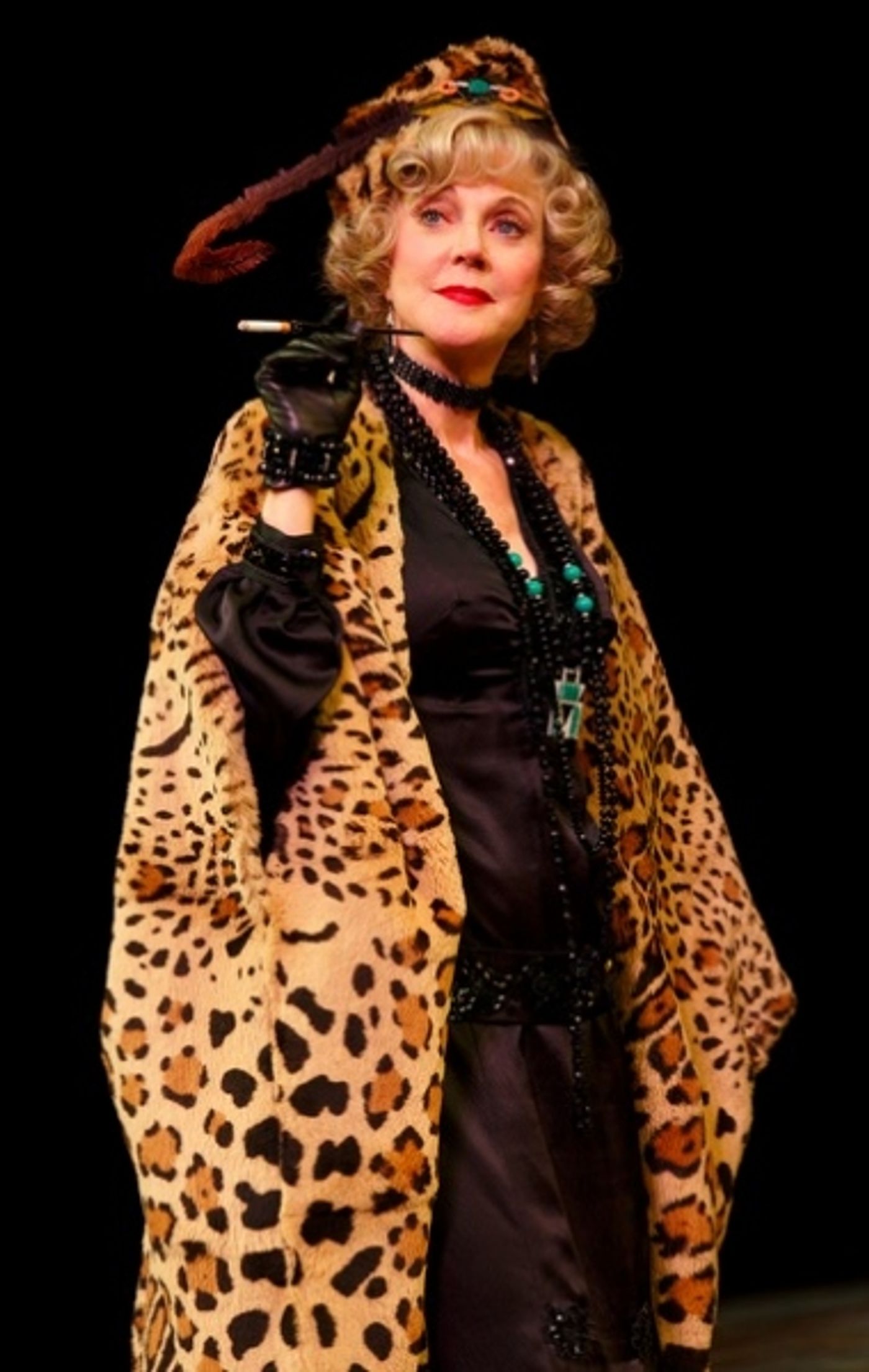 Photo Flash: New Shots of Jessie Mueller & More in NICE WORK  Image