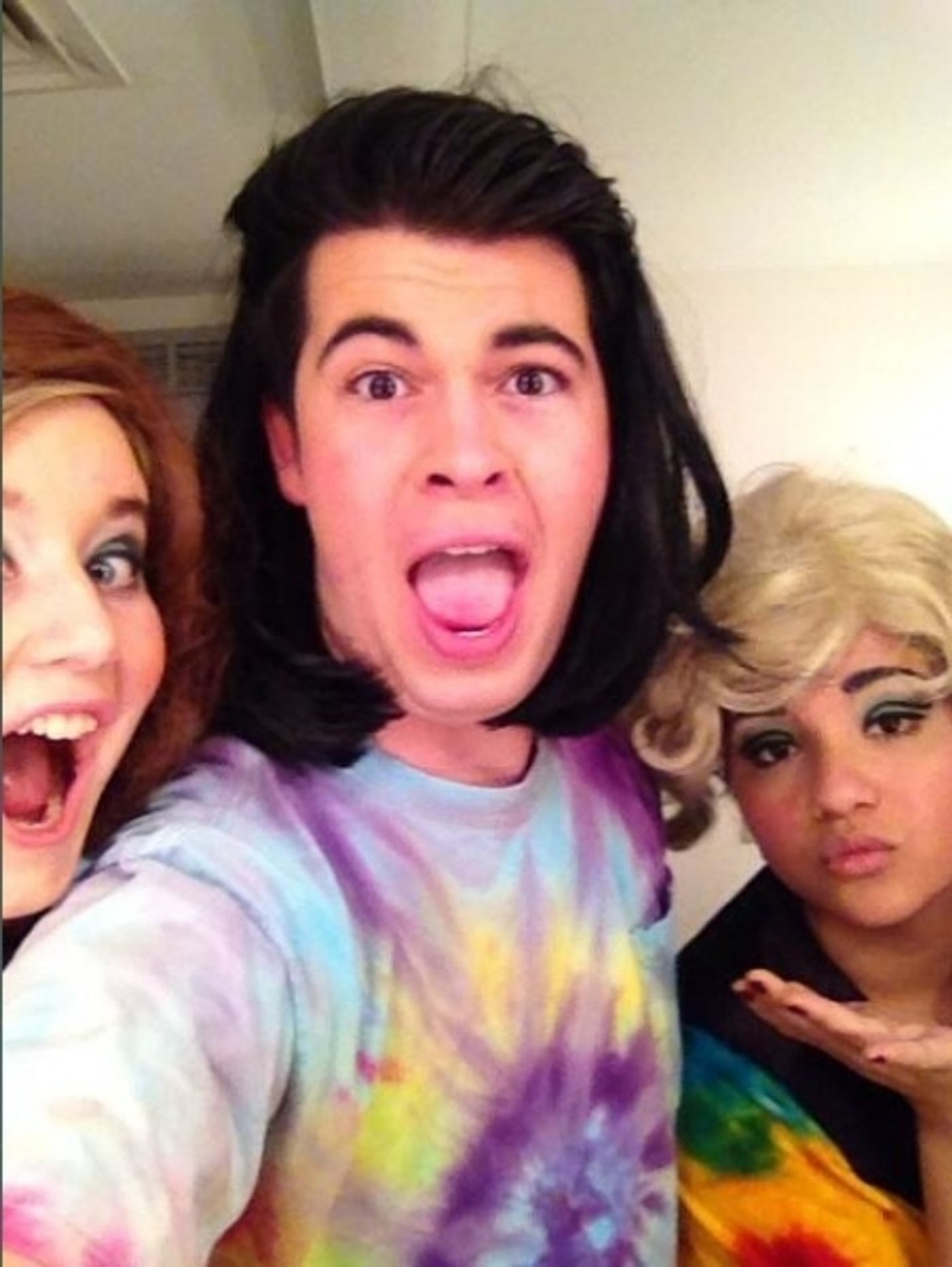 Photo Flash: Saturday Intermission Pics, April 20, Part 2 - NEWSIES, ONCE Send More Love to Boston & First SIP from Paper Mill's 'MODERN MILLIE'!  Image