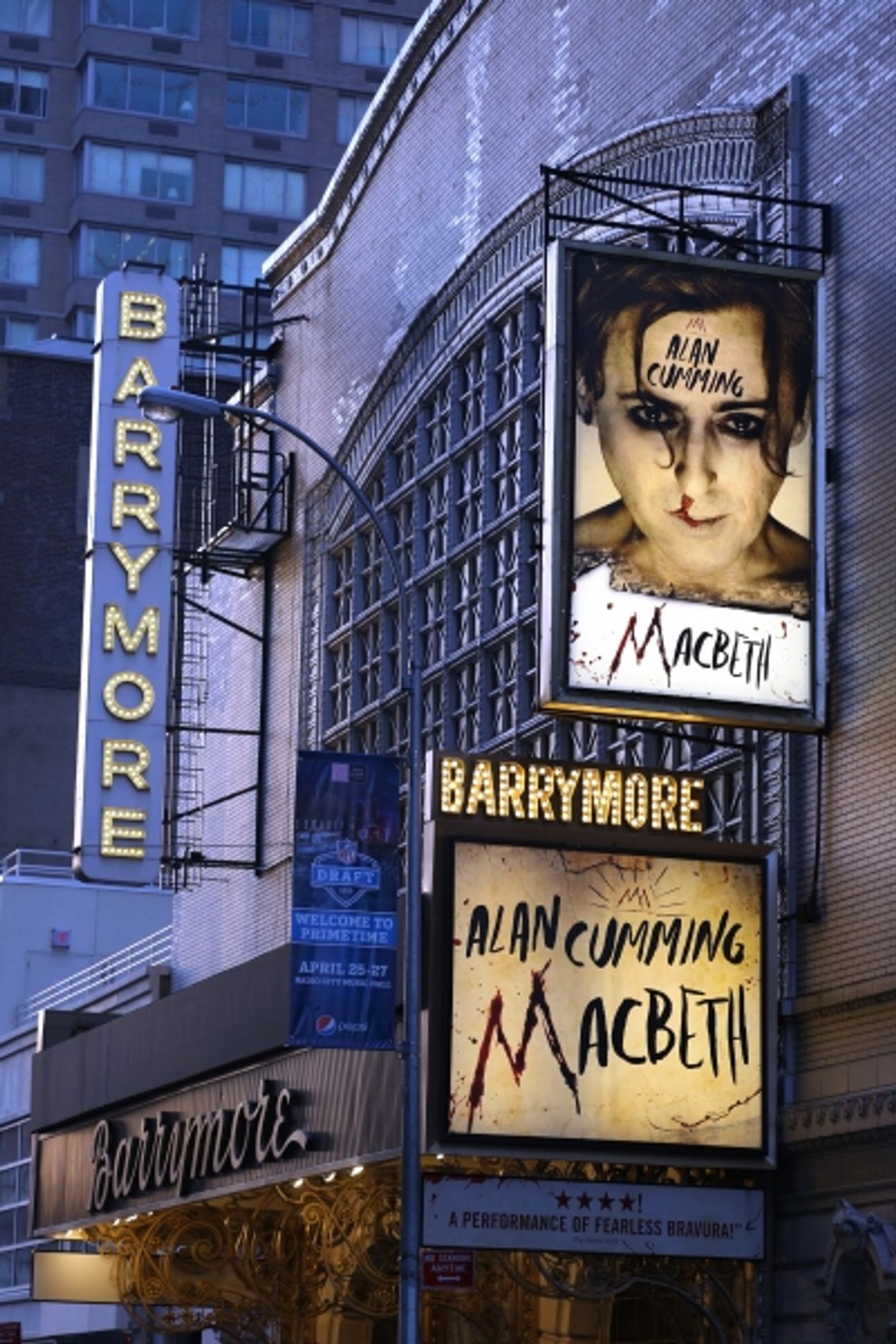 Photo Coverage: Opening Night Curtain Call for MACBETH Starring Alan Cumming! Image