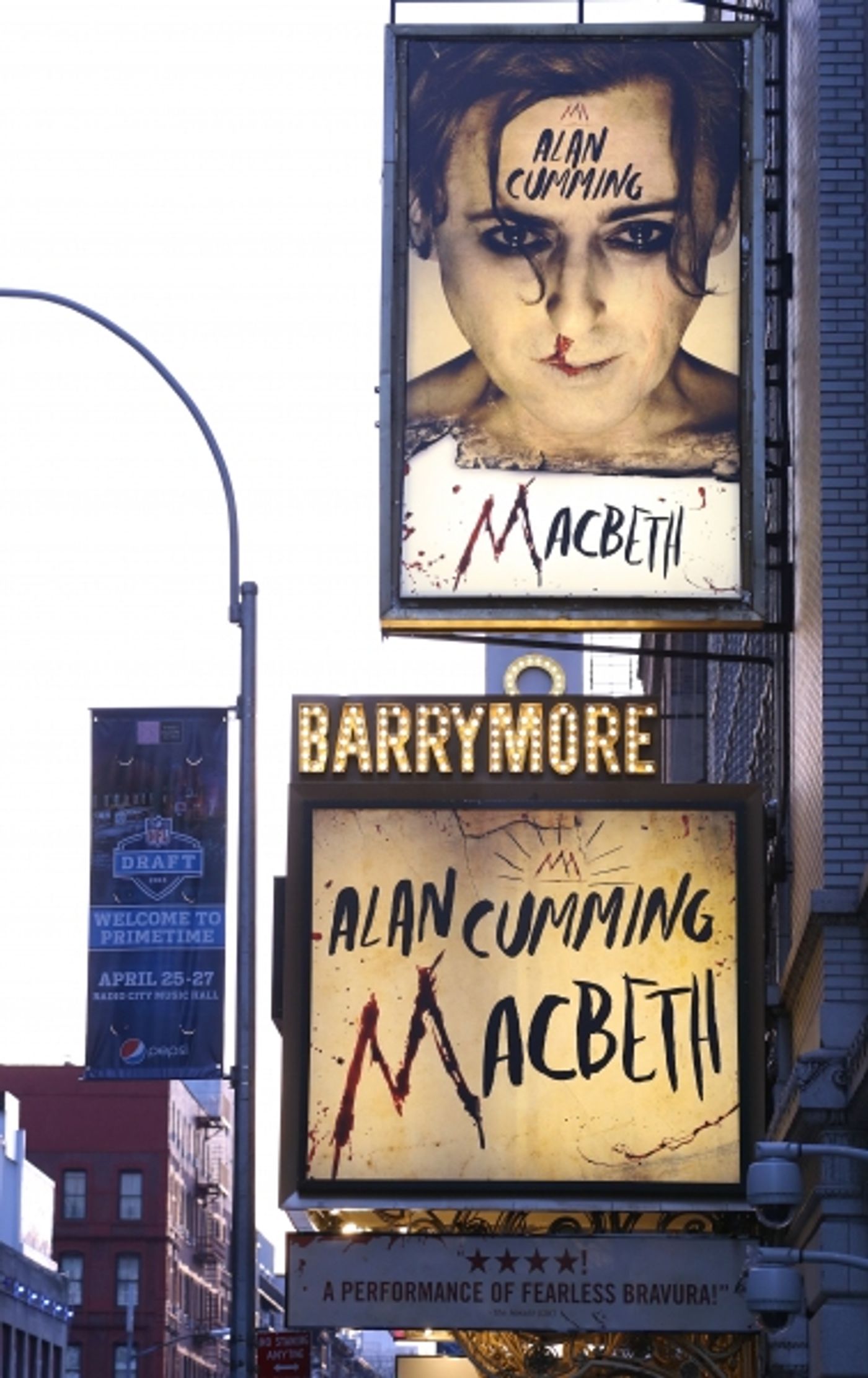 Photo Coverage: Opening Night Curtain Call for MACBETH Starring Alan Cumming! Image