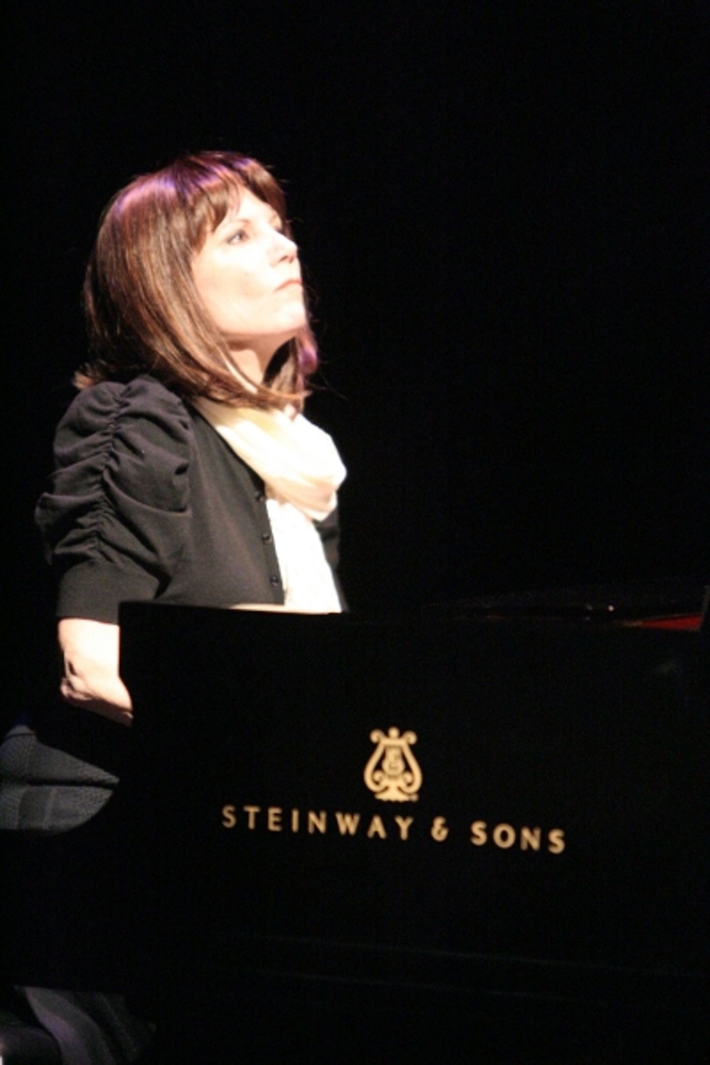 Photo Flash: First Look at Mona Golabek in THE PIANIST OF WILLESDEN LANE Chicago Premiere  Image