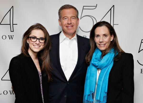 Actress Allison Williams poses with her parents news anchor BrIan Williams and radio  Photo