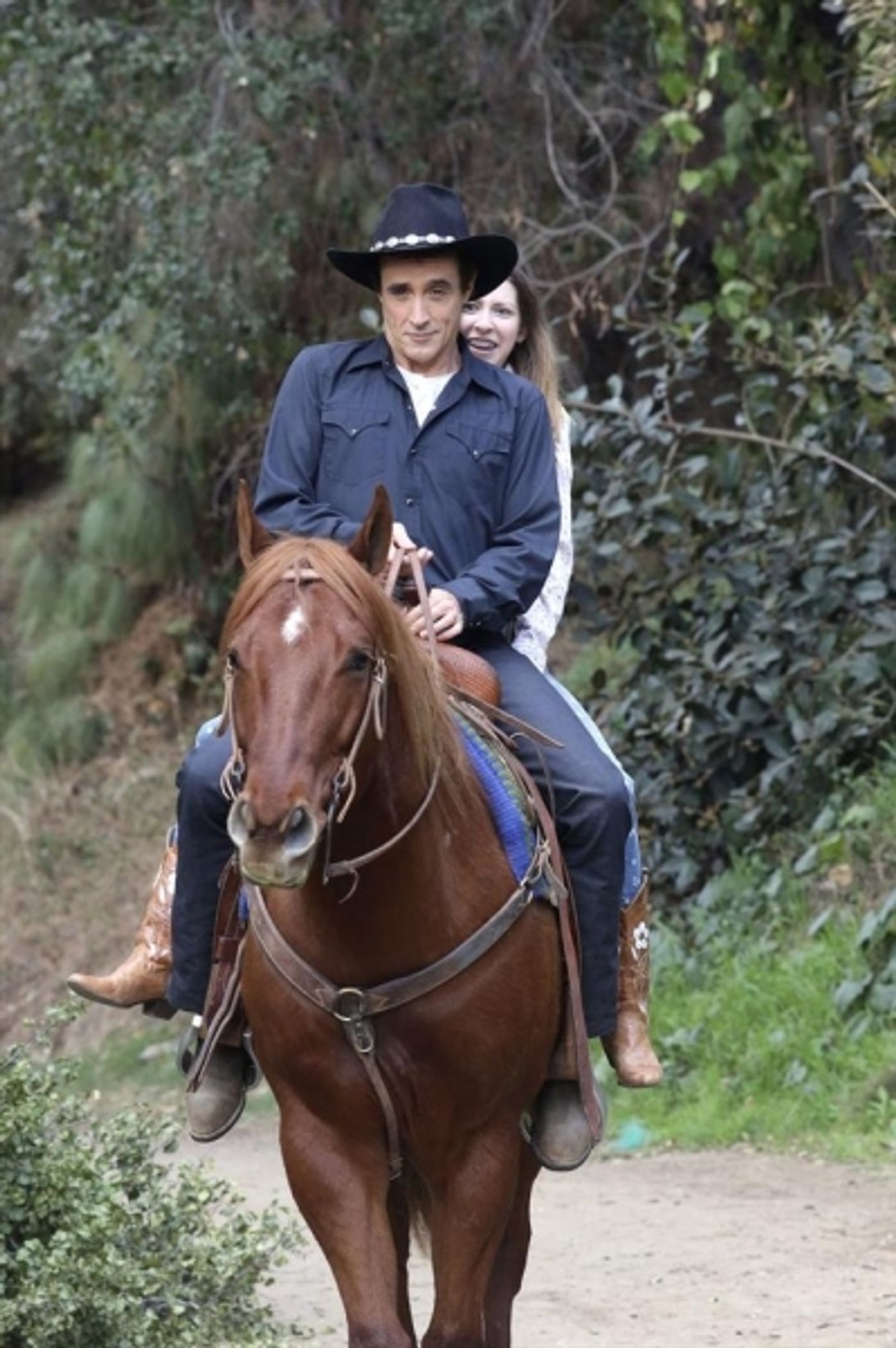 Photo Flash: THE MIDDLE's 'Hallelujah Hoedown,' Airing 5/8  Image