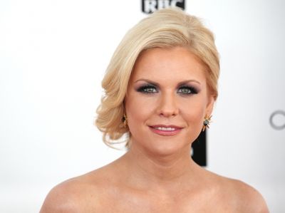 Carrie Keagan Photo