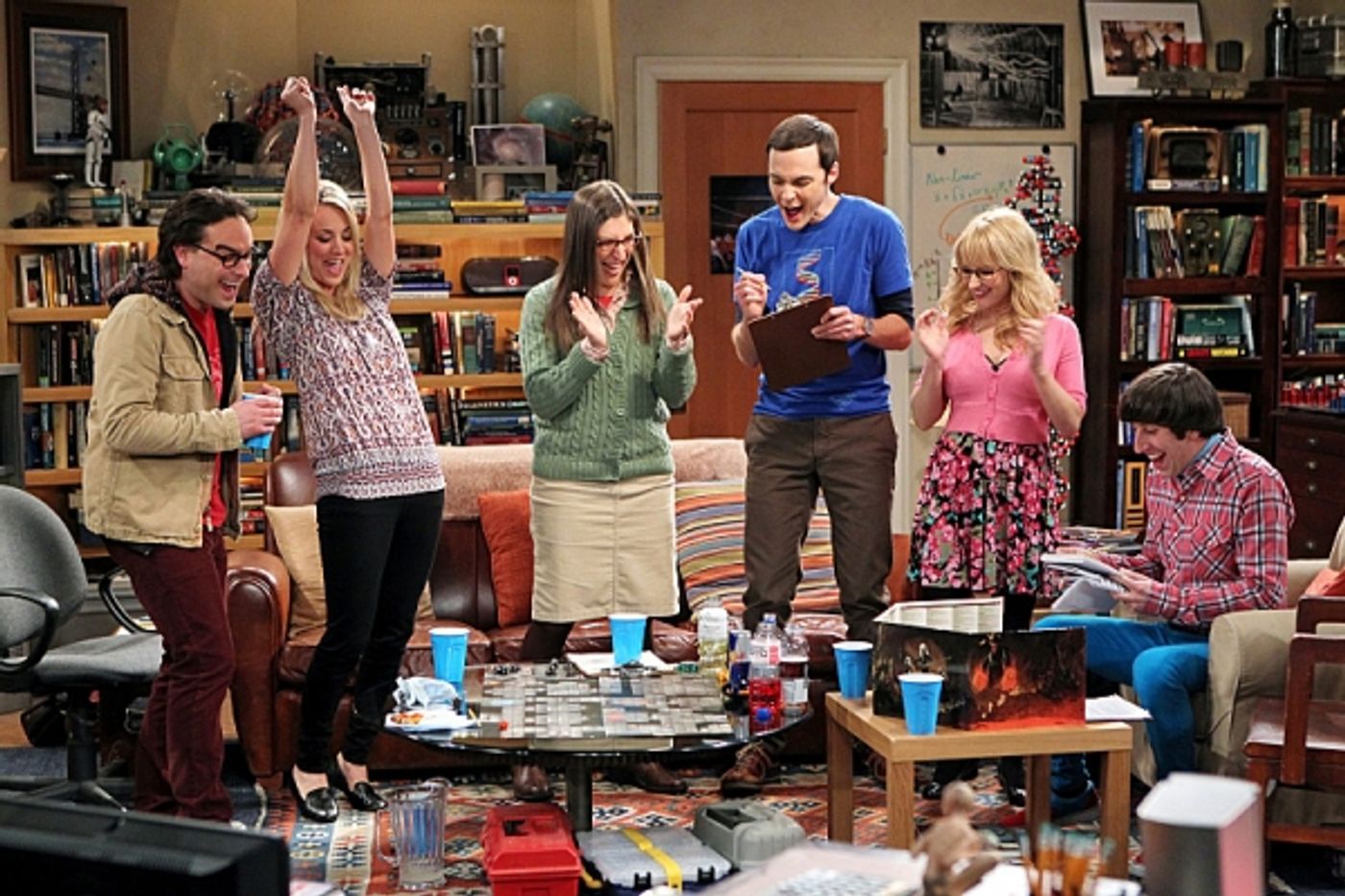 Photo Flash: THE BIG BANG THEORY's 'The Love Spell Potential,' Airing 5/9  Image