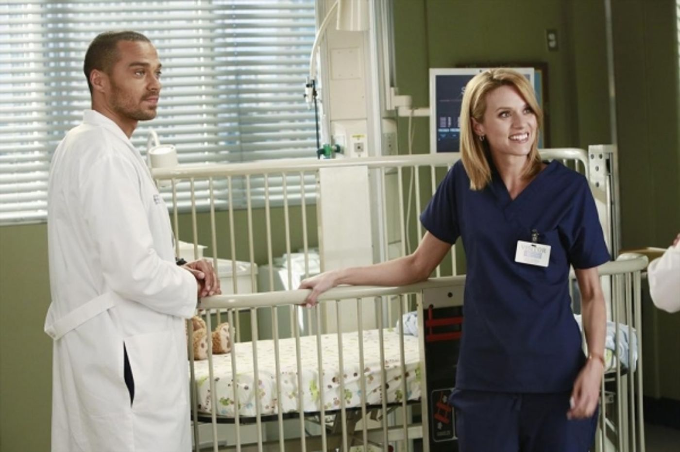 Photo Flash: GREY'S ANATOMY's 'Readiness is All,' Airing 5/9  Image