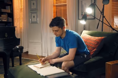 Andy Mientus Photo
