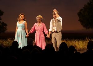Vanessa Williams, Cicely Tyson and Cuba Gooding Jr. @ BroadwayWorld Vanessa Williams, Cicely Tyson and Cuba Gooding Jr. Photo