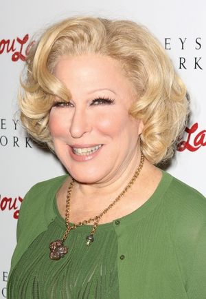 Bette Midler Photo