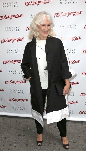 Photo Coverage: Bette Midler's I'LL EAT YOU LAST Opening Night Red Carpet — photo 11 of 63