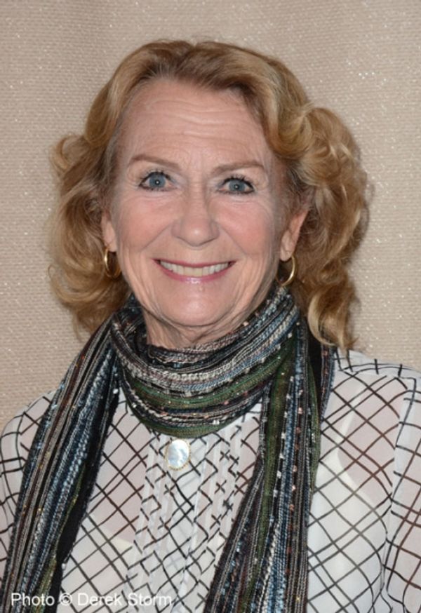 Juliet Mills Photo