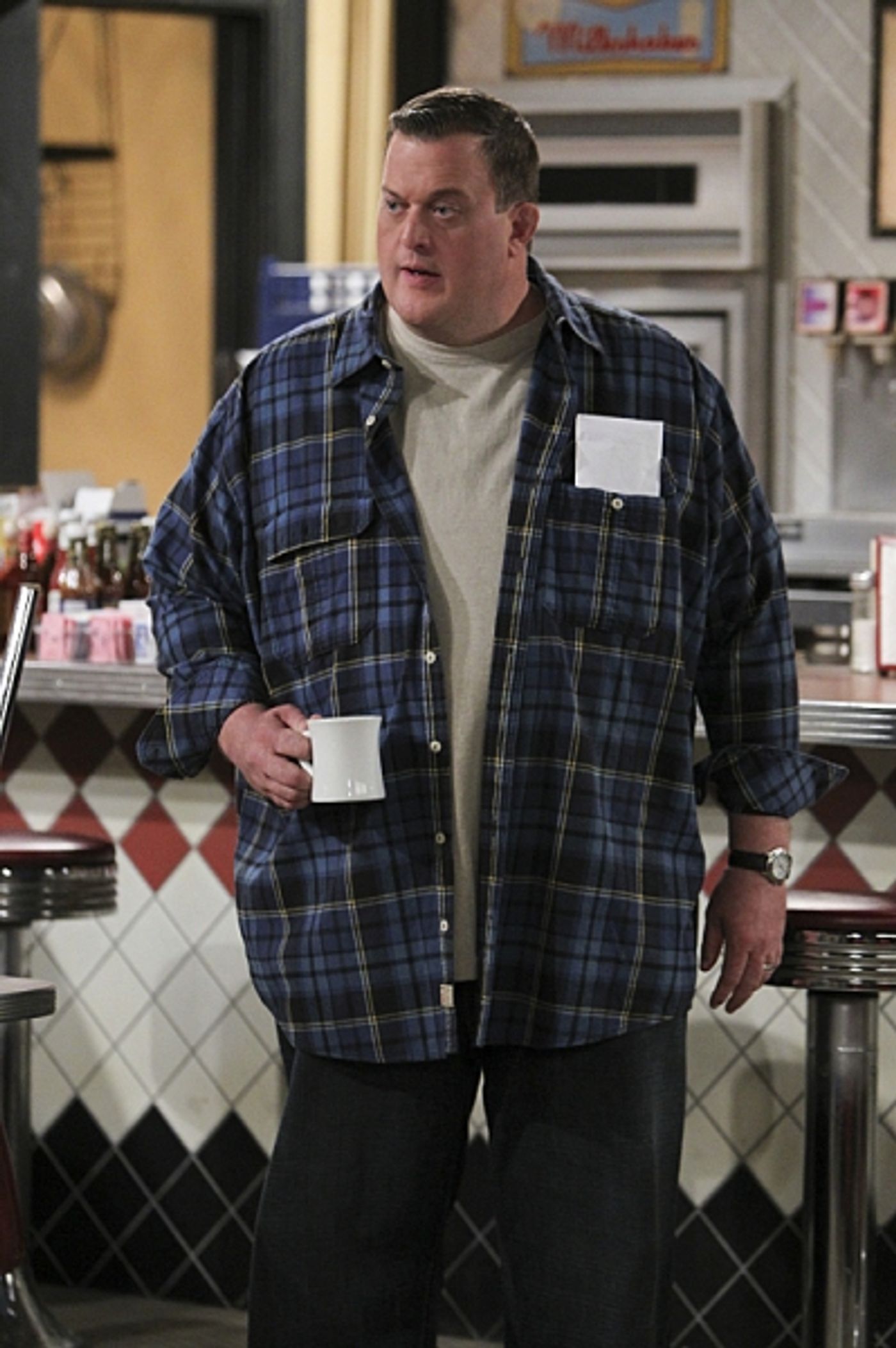 Photo Flash: MIKE & MOLLY's 'School Recital,' Airing 5/13  Image