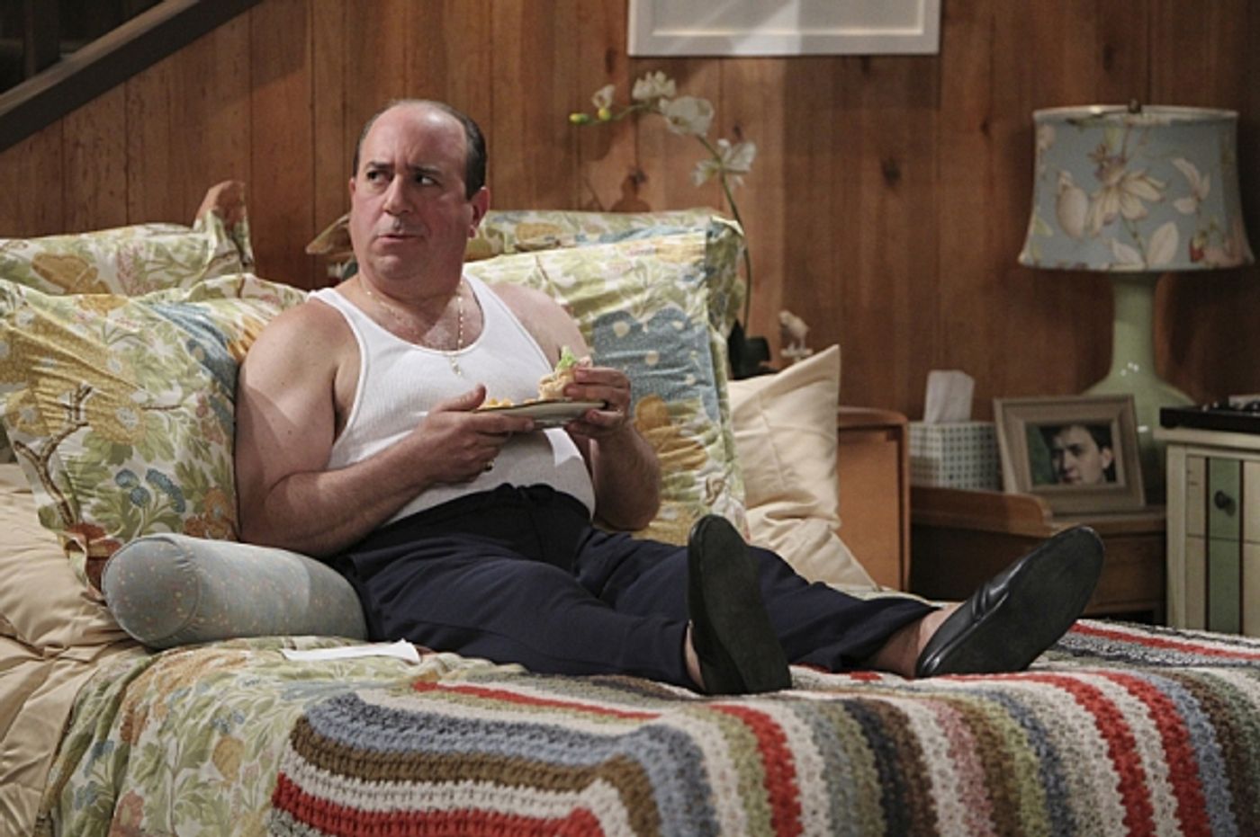 Photo Flash: MIKE & MOLLY's 'School Recital,' Airing 5/13 Photo Flash: MIKE & MOLLY's 'School Recital,' Airing 5/13 Image