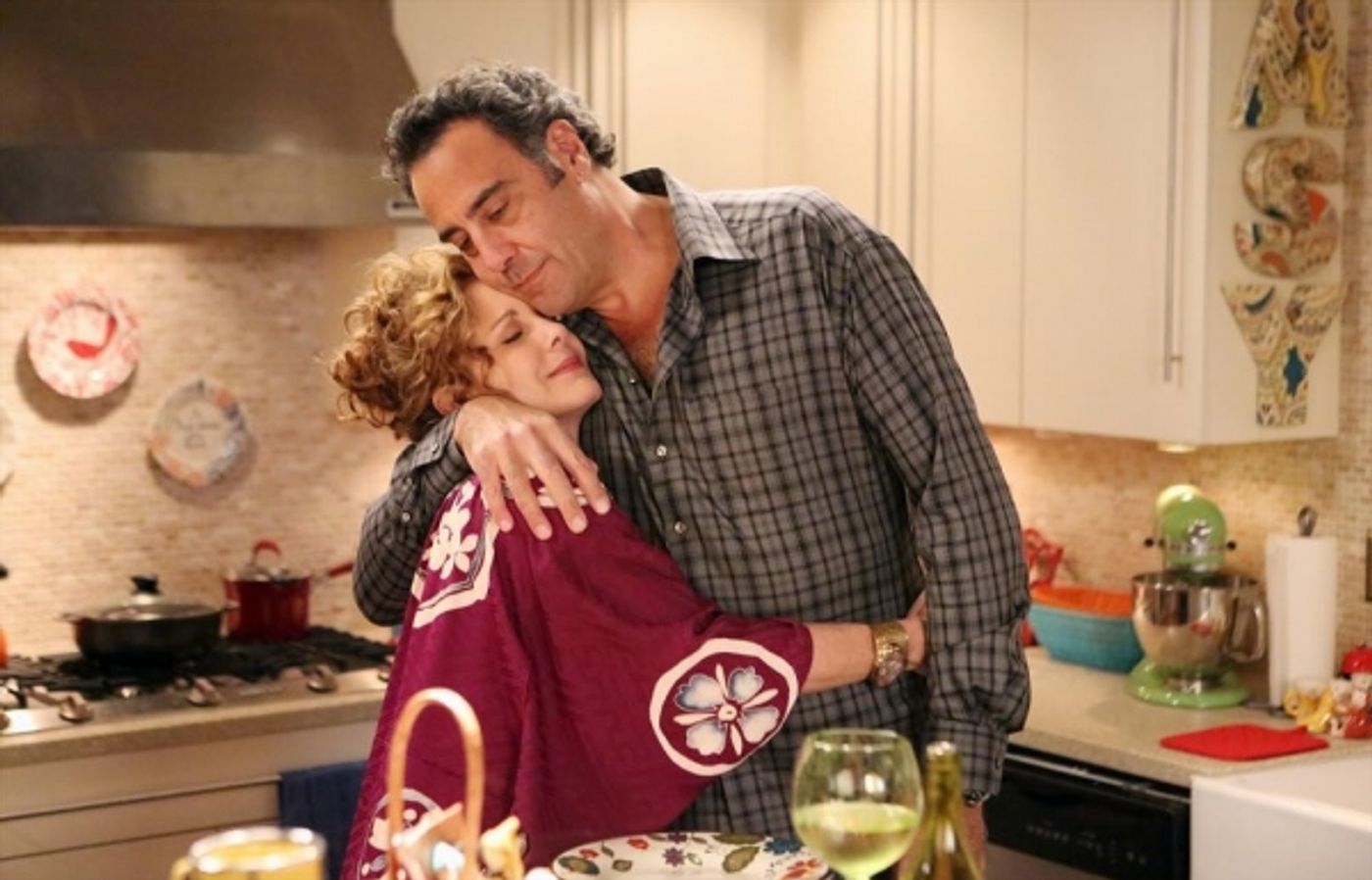 Photo Flash: HOW TO LIVE WITH YOUR PARENTS' Episode 'How To Stand On Your Own Two Feet,' 5/15 Photo Flash: HOW TO LIVE WITH YOUR PARENTS' Episode 'How To Stand On Your Own Two Feet,' 5/15 Image