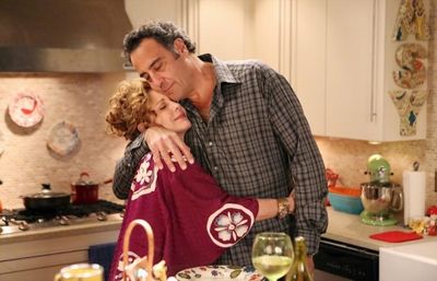 Brad Garrett, Elizabeth Perkins Photo