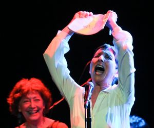 Loni Ackerman @ BroadwayWorld Loni Ackerman Photo