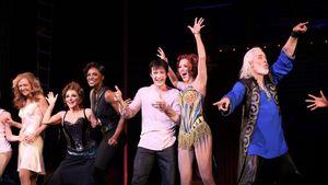Andrew Cekala, Rachel Bay Jones, Andrea Martin, Patina Miller, Matthew James Thomas, Charlotte d'Amboise & Terrence Mann @ BroadwayWorld Andrew Cekala, Rachel Bay Jones, Andrea Martin, Patina Miller, Matthew James Thomas, Photo