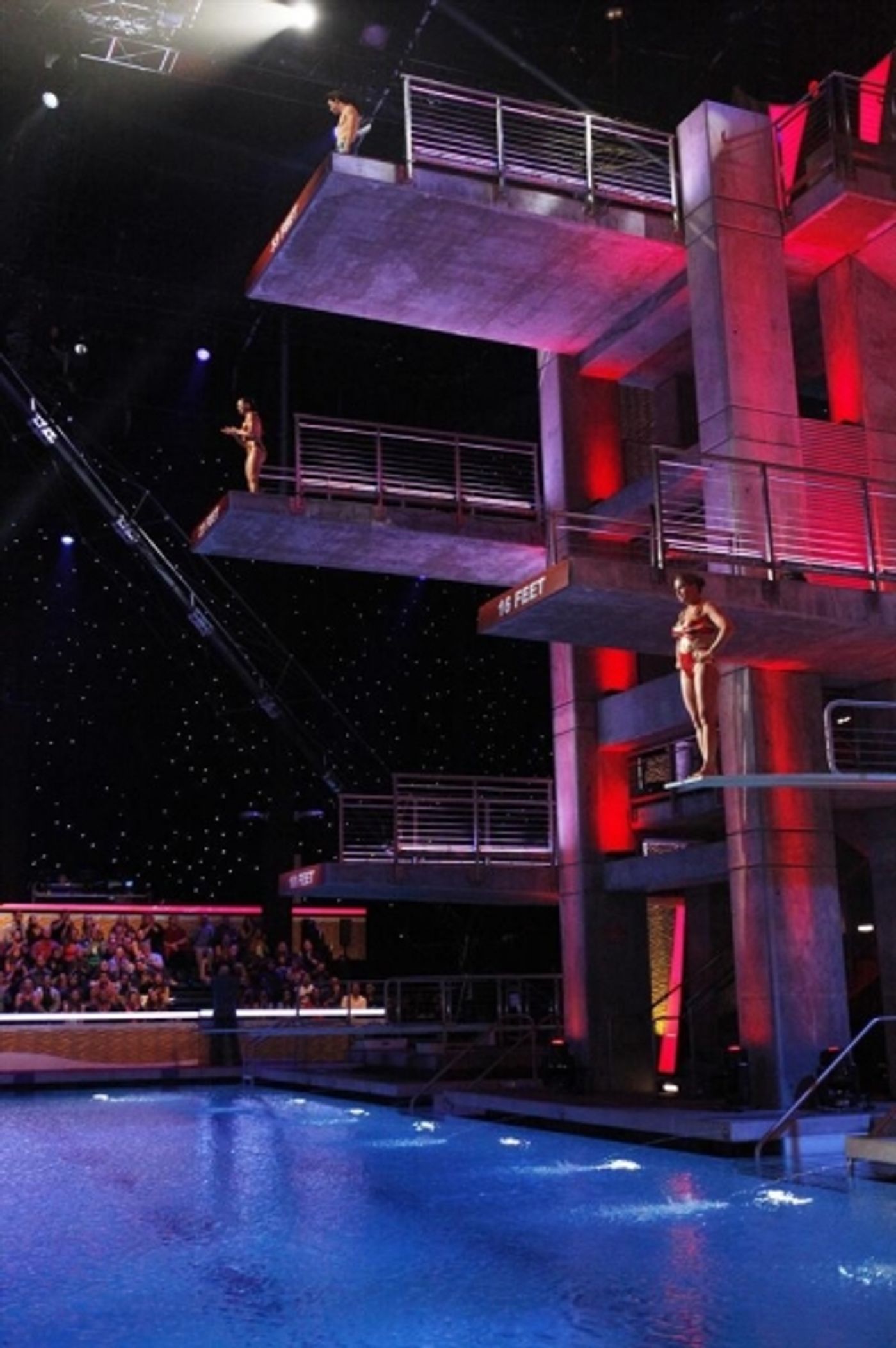 Photo Flash: Next Week's All New Episode of ABC's SPLASH  Image